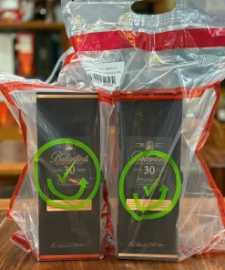 Rượu Ballantines 30 Năm Xách Tay